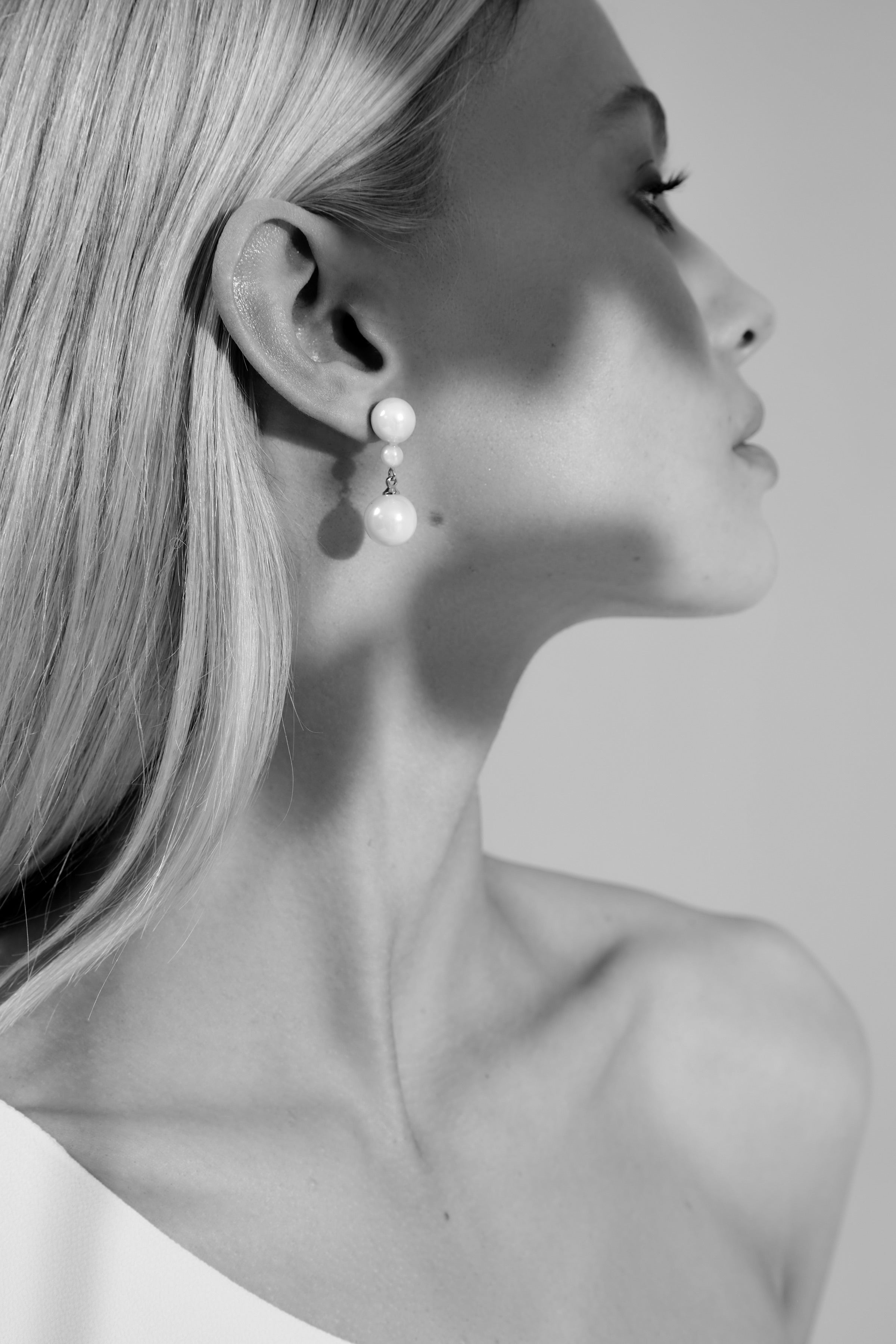 Classic Pearl Earrings for modern brides to be