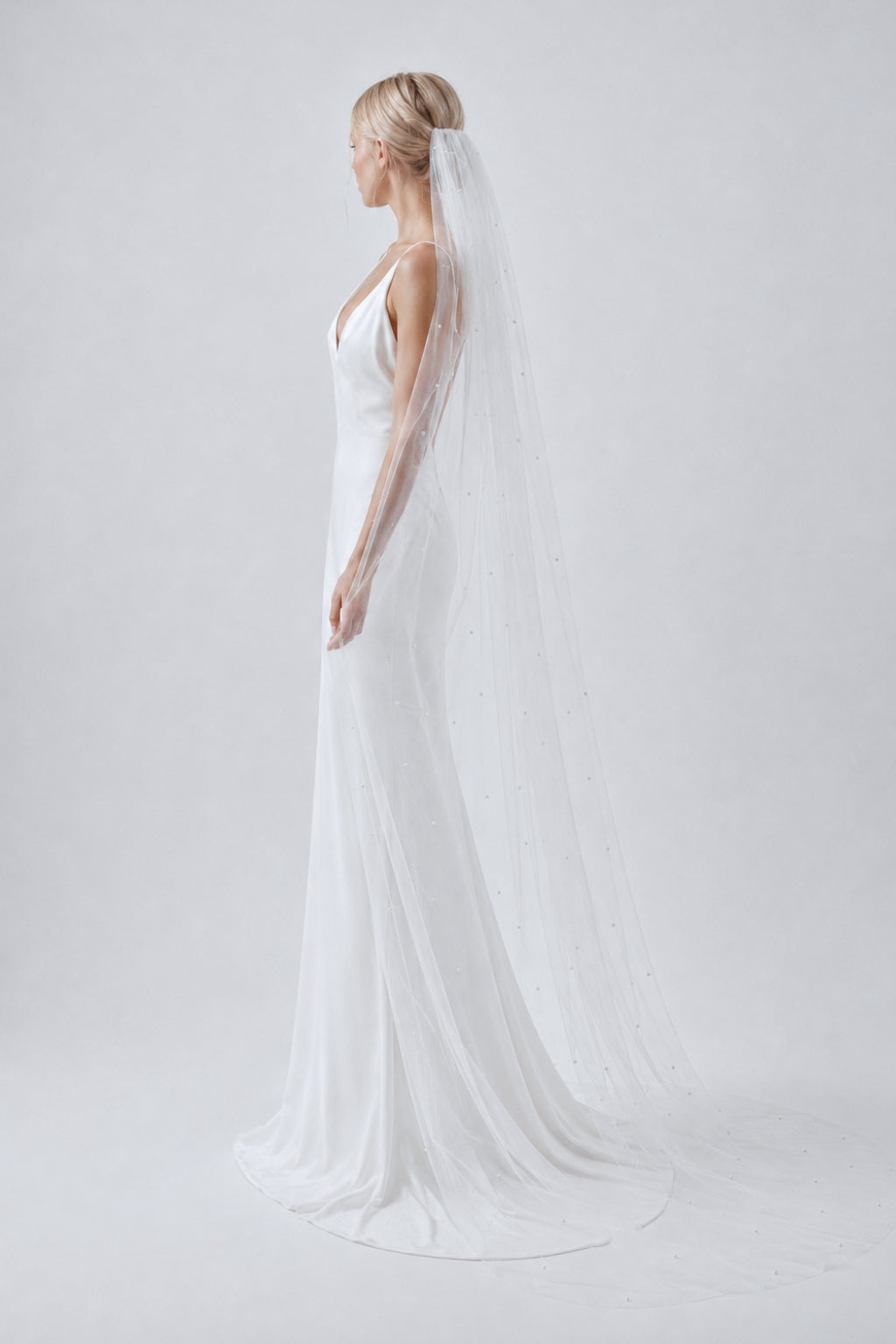 PEARL WEDDING VEIL