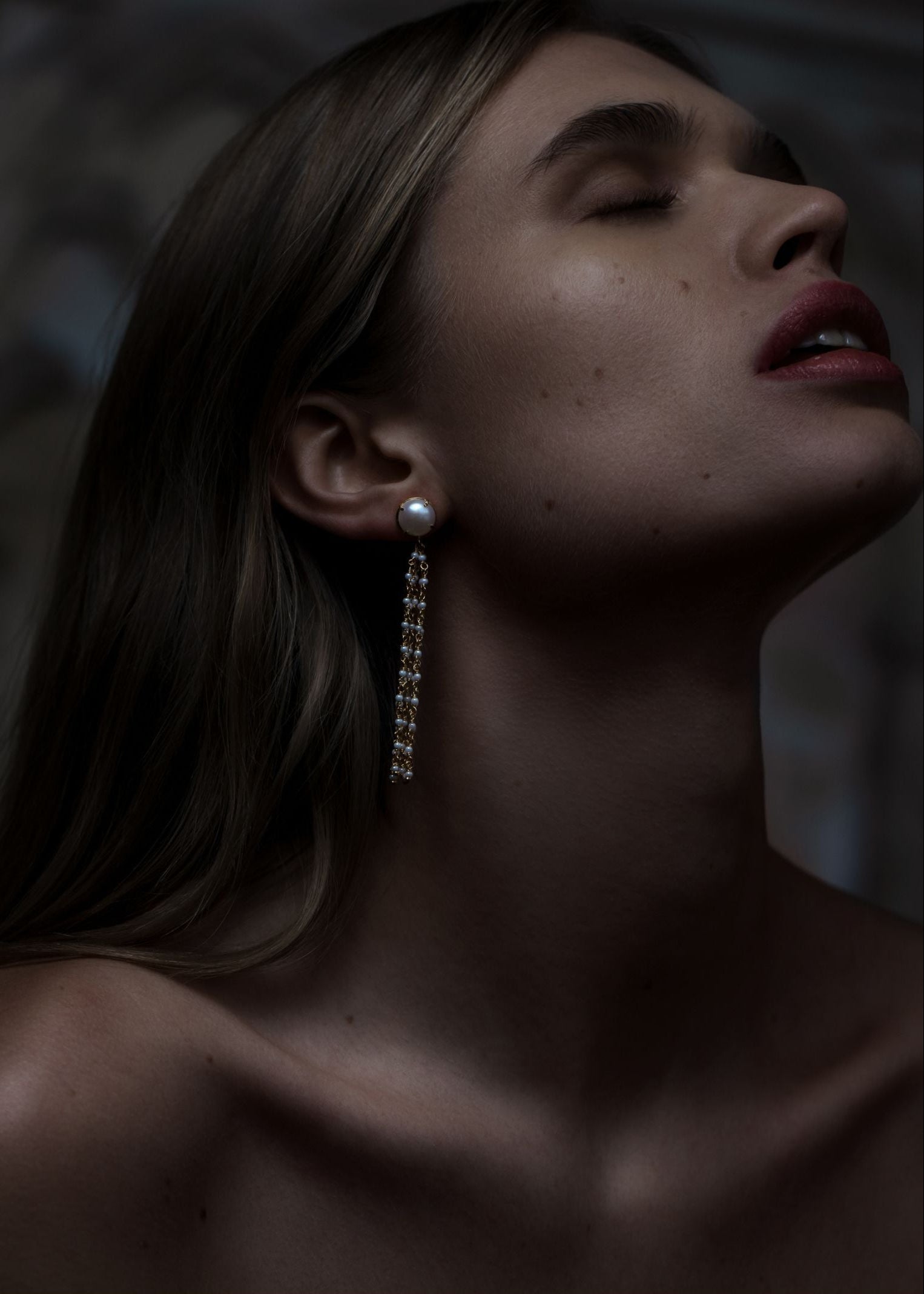 Modern Pearl Freshwater wedding earrings in Gold