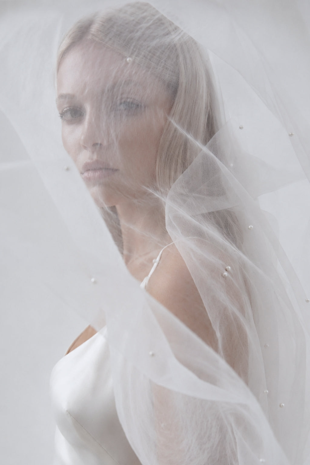 PEARL WEDDING VEIL