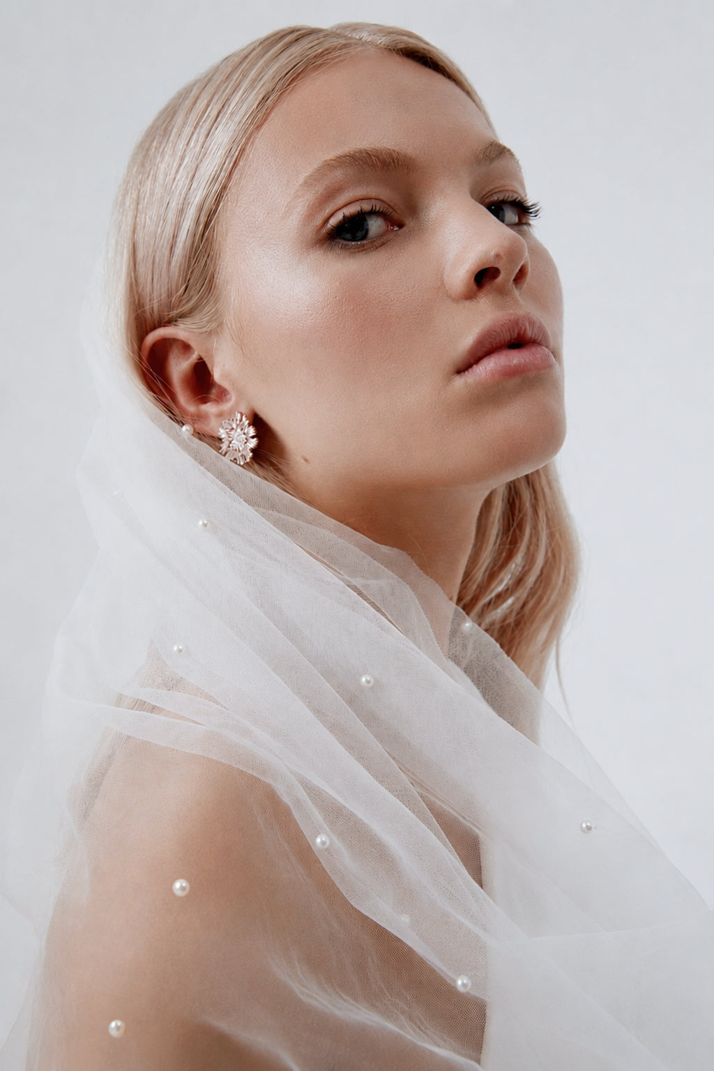 PEARL WEDDING VEIL