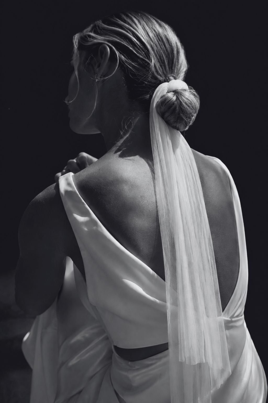 WEDDING VEIL TIE