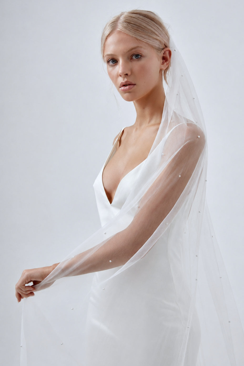 PEARL WEDDING VEIL