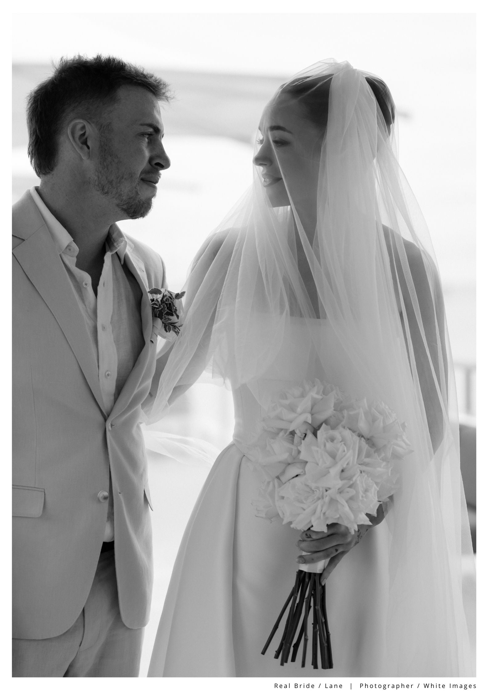 SIMPLE WEDDING VEIL WITH BLUSHER