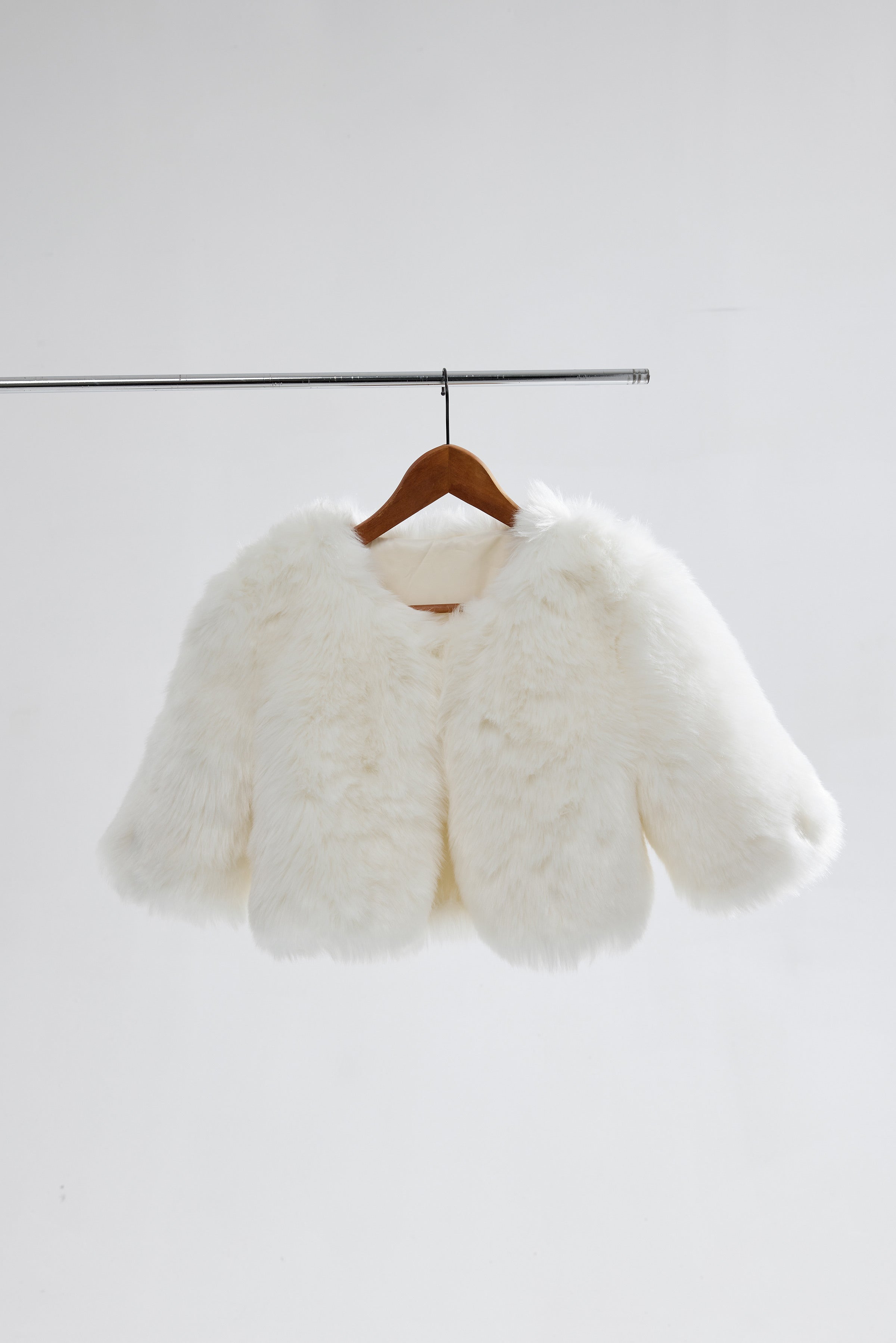 white bridal fur jacket in bolero jacket style