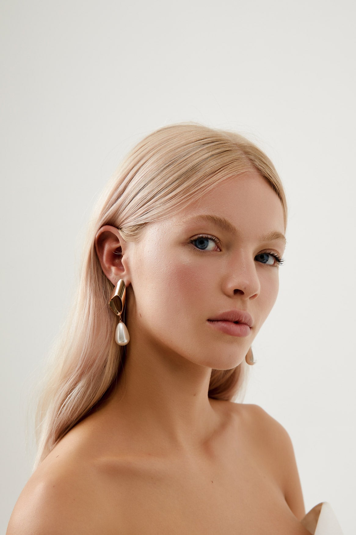 Dangle Earrings for Wedding in Rose Gold by Amelie George Bridal