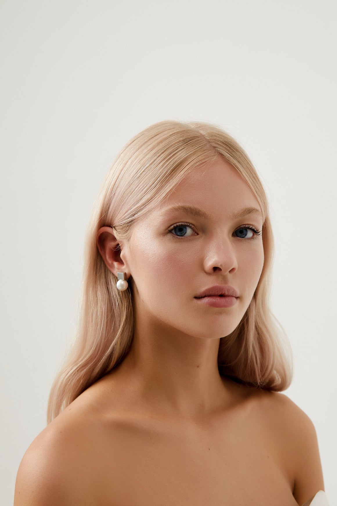 Earrings Kate Middleton Wedding in white Gold by Amelie George Bridal