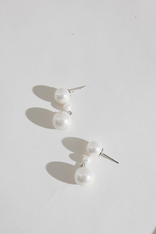 Minimal Pearl Wedding Earrings by Amelie George Bridal, Silver