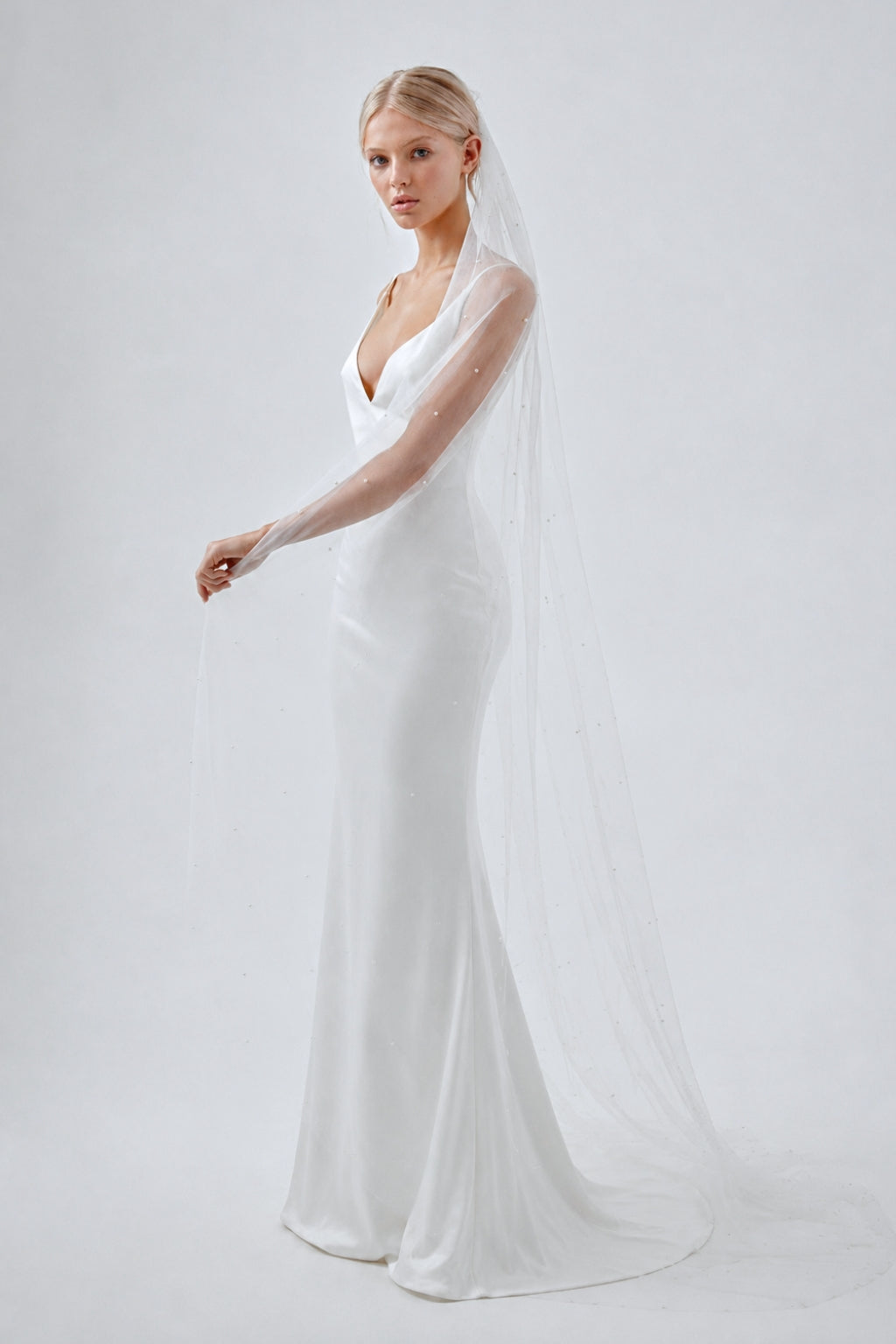 PEARL WEDDING VEIL