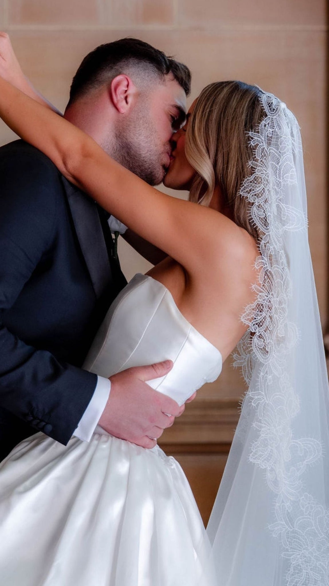 Lace Wedding veil Mantilla
