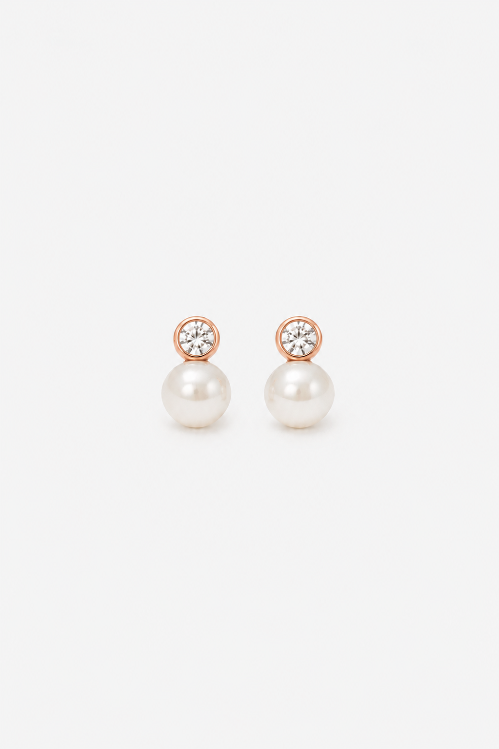 Small Pearl Wedding Earrings for modern Brides to be in rose gold
