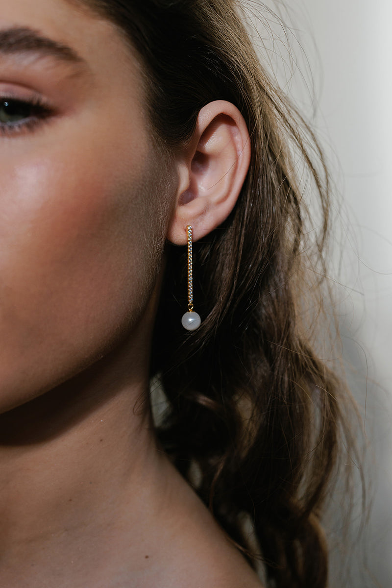 Sophisticated Pearl Narratives - STELLA Crystal Bar Earrings