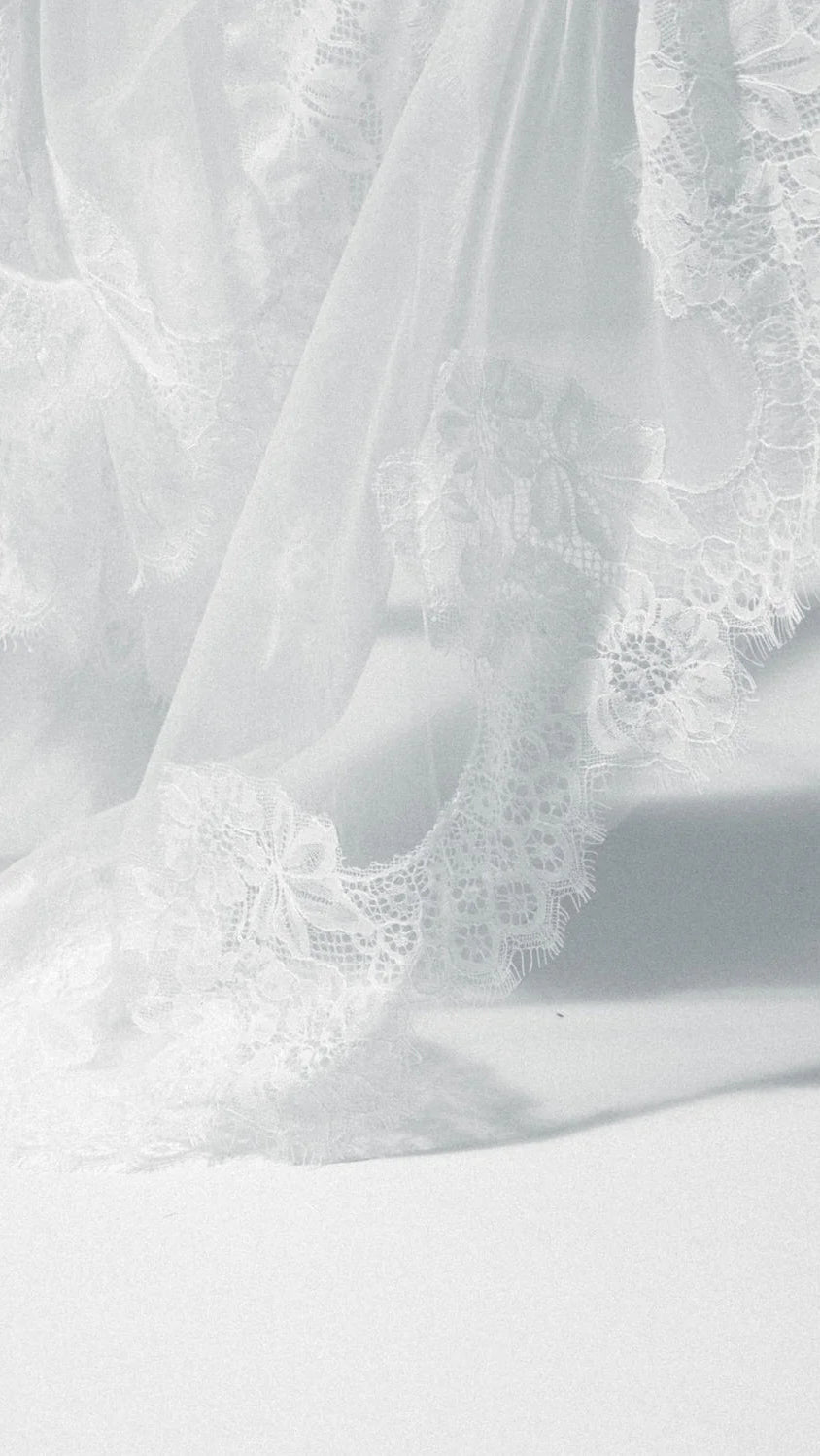 FLORAL LACE MANTILLA WEDDING VEIL