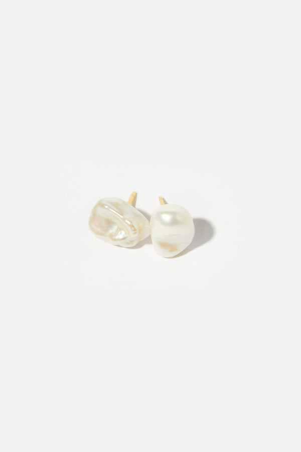 Natural Freshwater Pearl Studs - Unique jewely