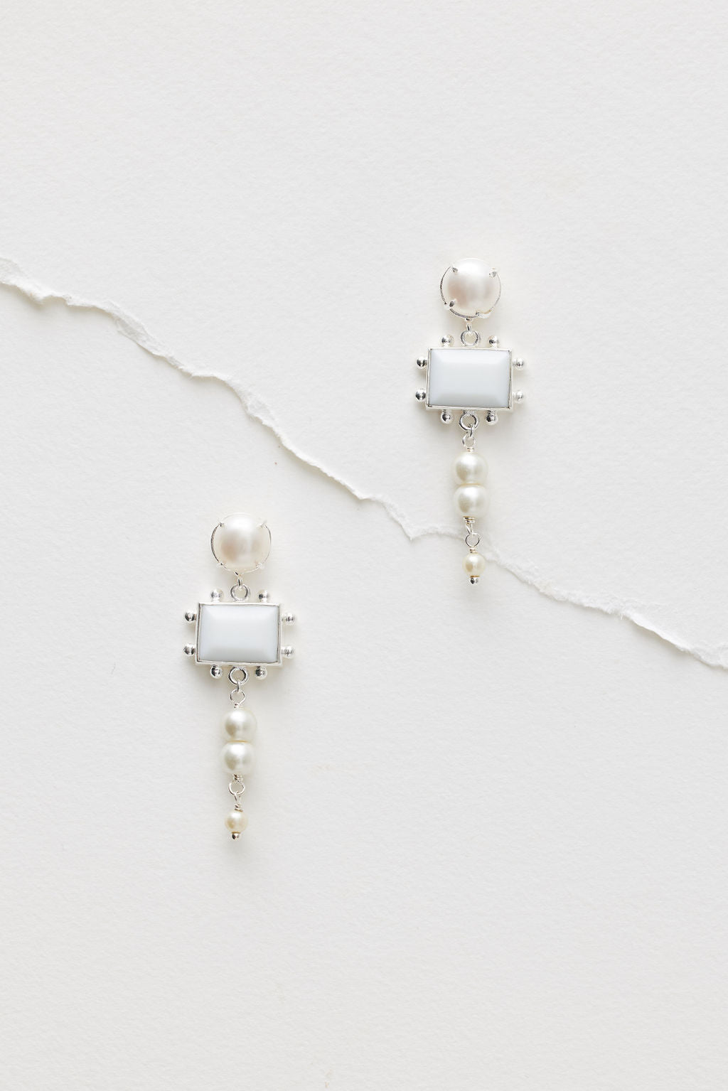Pearl drop earrings for wedding in Silver