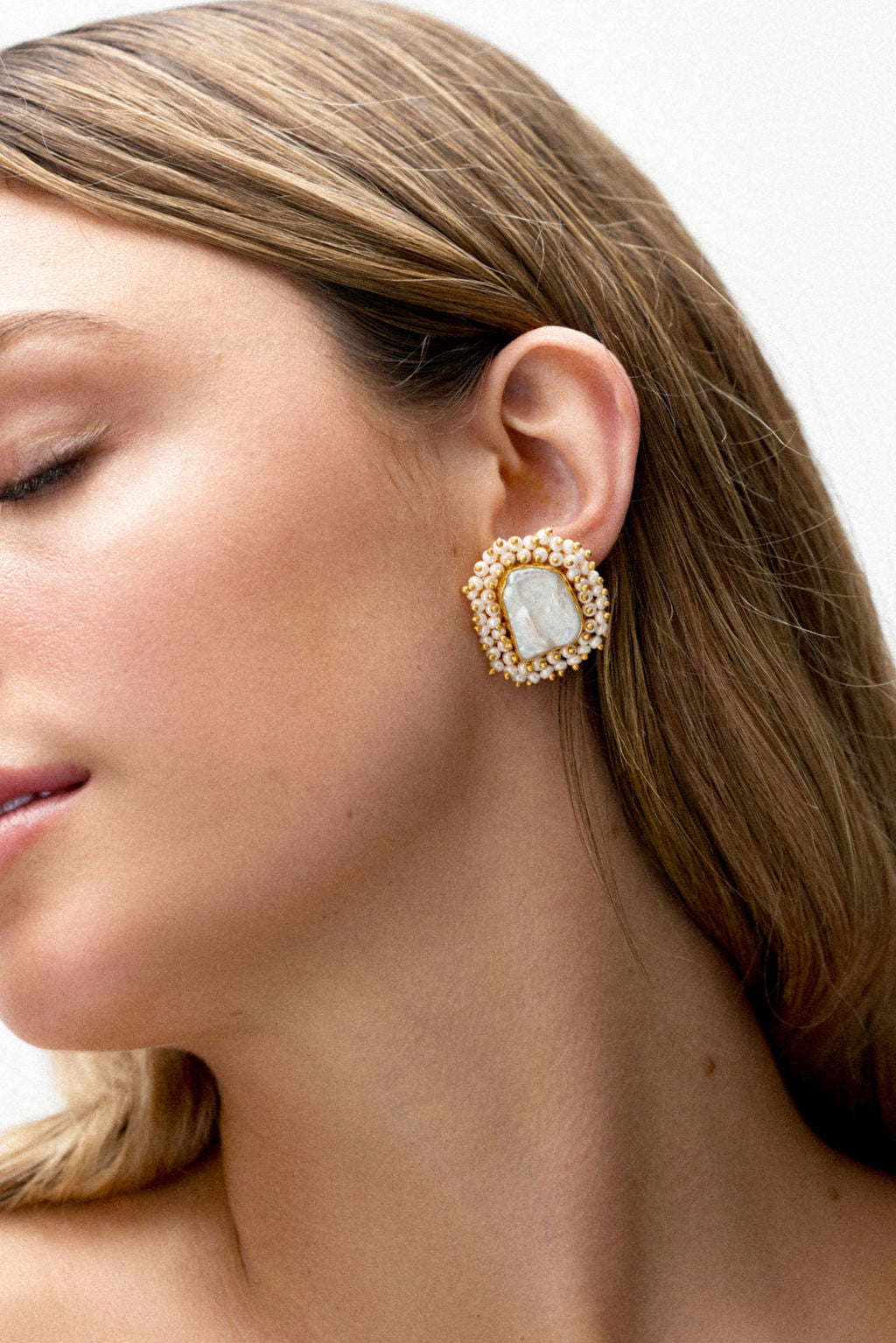 Vintage inspired pearl in Gold by Amélie George