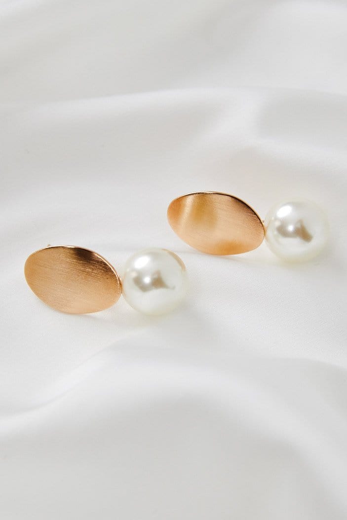 Pearl Dangle Earrings Wedding by Amelie George Bridal Rose Gold Modern Bridal Jewellery