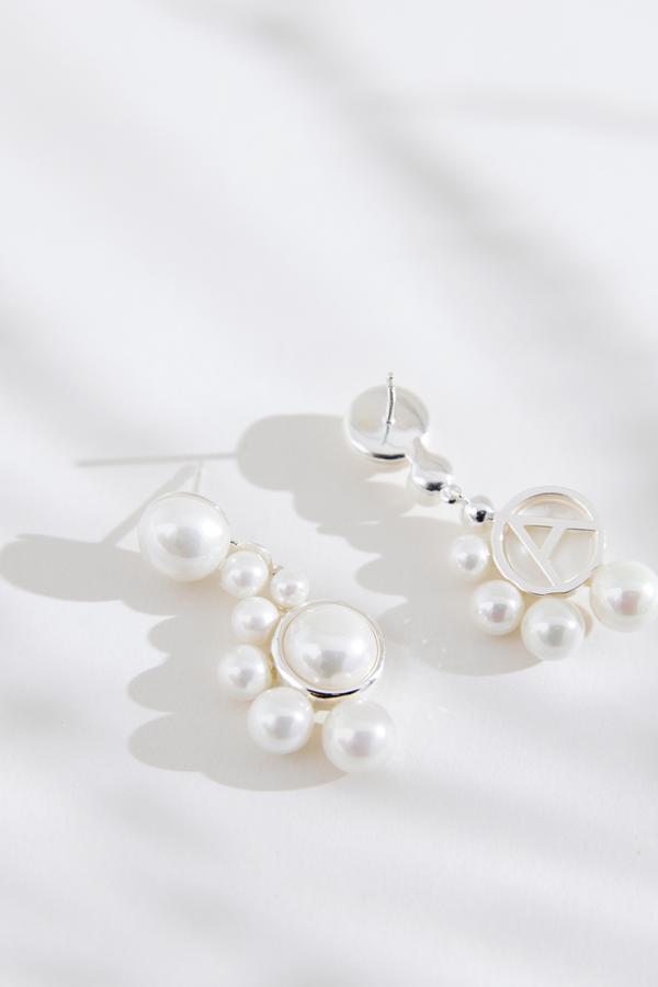 Pearl Drop Statement Bridal Earrings in White Gold
