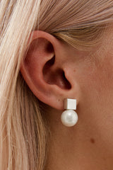 Pearl Wedding Earrings in WhiteGold by Amelie George Bridal 