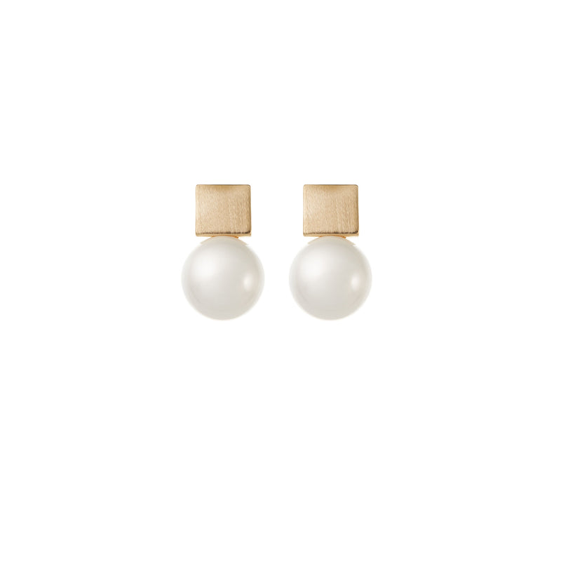 Simple Pearl Wedding Earrings in Gold by Amelie George Bridal 