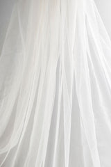 plain ivory tulle wedding veil